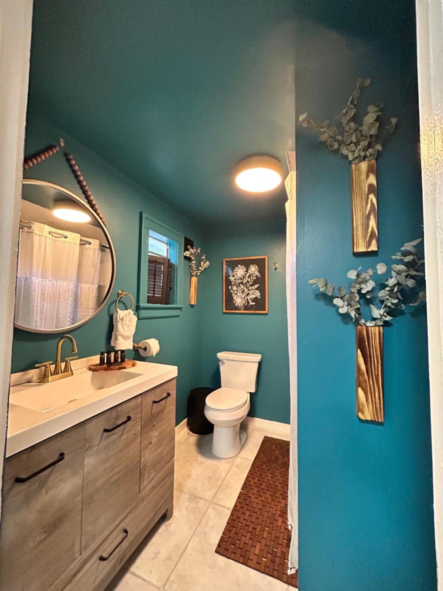 Stylish Bungalow Near Dining, Parks & Entertainment Τζάκσονβιλ Εξωτερικό φωτογραφία